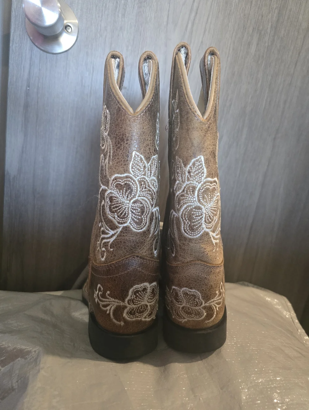 Shyanne Brown Leather Western Boots with White Floral Embroidery Little Girls - Picture 7 of 7